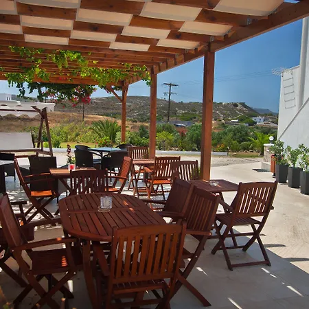 Konstantinos Apartmanhotel 3*