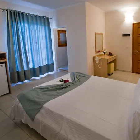 Hotel apartamentowy Konstantinos 3*