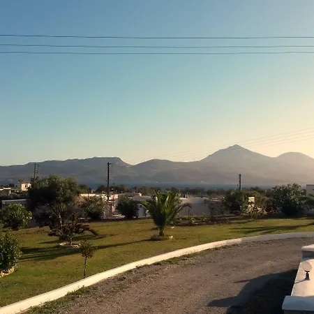 Konstantinos 3* Adamantas (Milos)