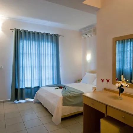 Aparthotel Konstantinos 2*