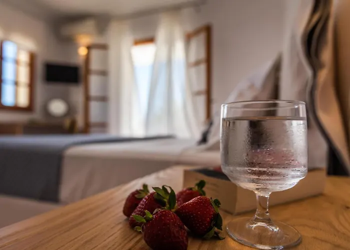 Konstantinos Aparthotel Adamantas (Milos)