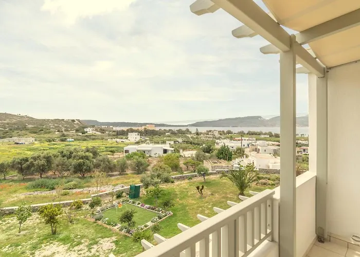 Konstantinos 3* Adamantas (Milos)