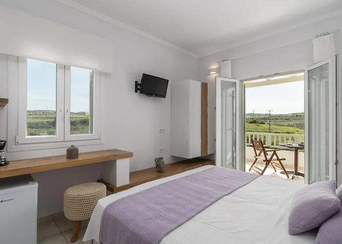 Konstantinos Aparthotel Adamantas (Milos)