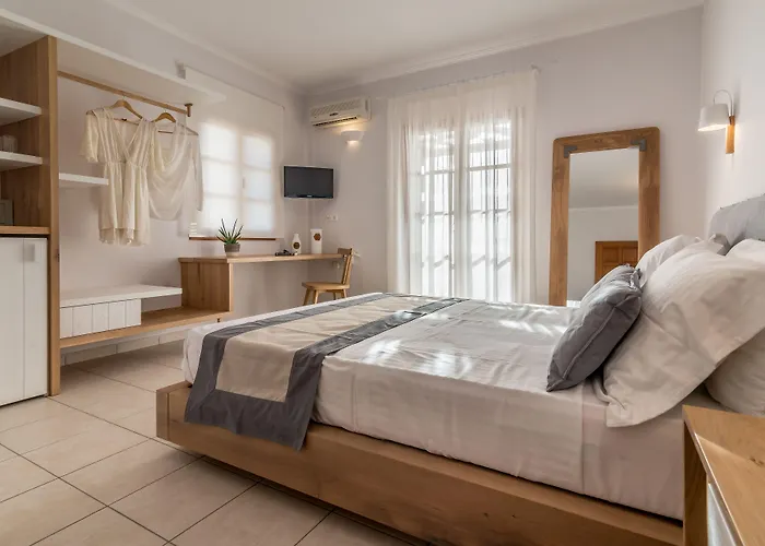 Aparthotel Konstantinos Adamantas (Milos)