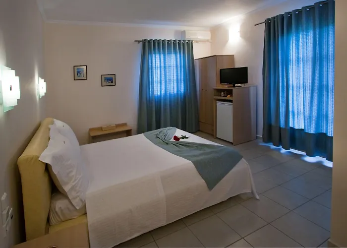 Aparthotel Konstantinos
