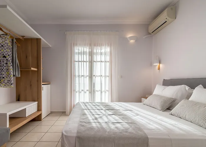 Aparthotel Konstantinos Adamantas (Milos)