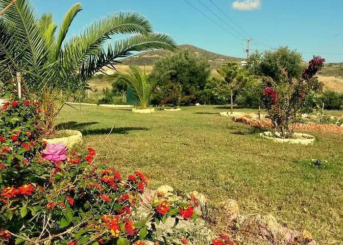 Konstantinos Aparthotel Adamantas (Milos)