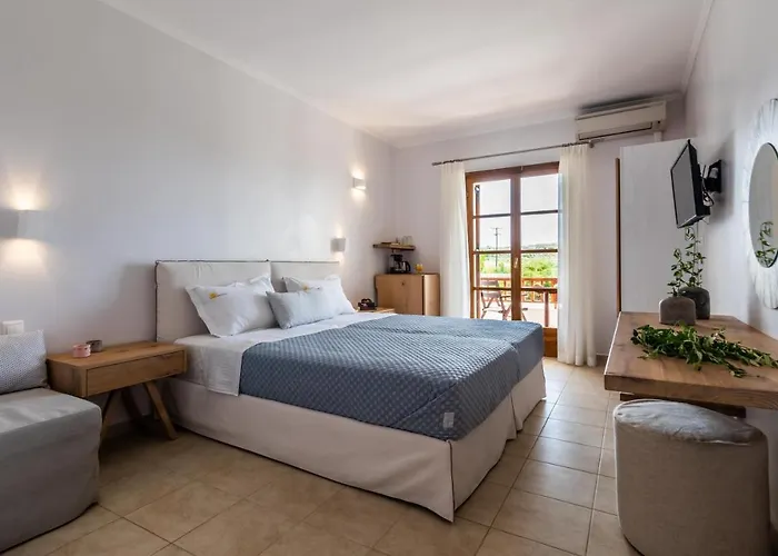 Konstantinos Aparthotel Adamantas (Milos)